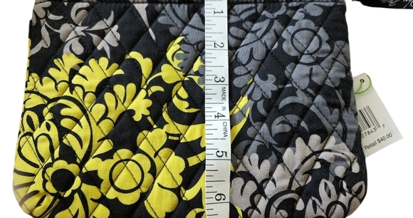 Vera Bradley Makeup Bag - NWT - Picture 4 of 4